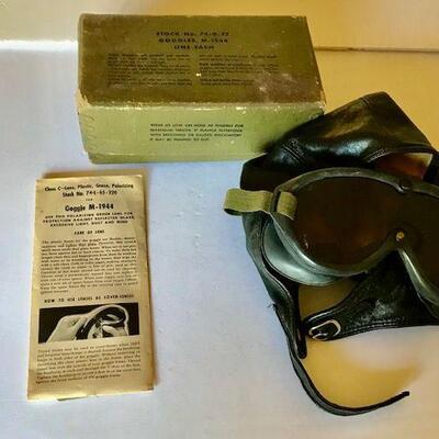 Vintage WWII U.S. Military Goggles & Buco Leather Aviator Helmet