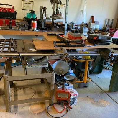 Lot 17:  Vintage tablesaw