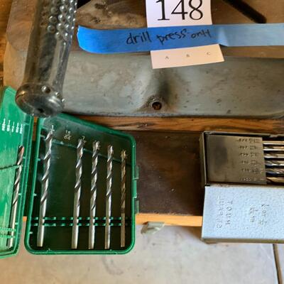 Lot 148: Drill press and bits