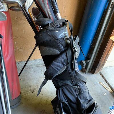 Lot 139: Golf set #1