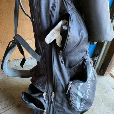Lot 139: Golf set #1