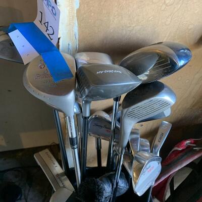 Lot 142: Golf set #4