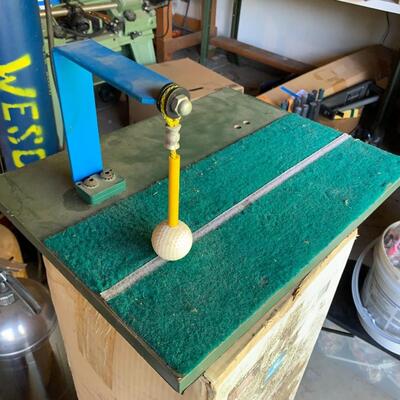 Lot 138:  Golf accessories
