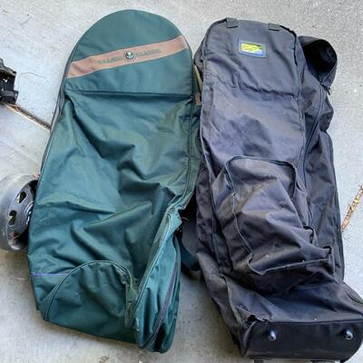 Lot 138:  Golf accessories