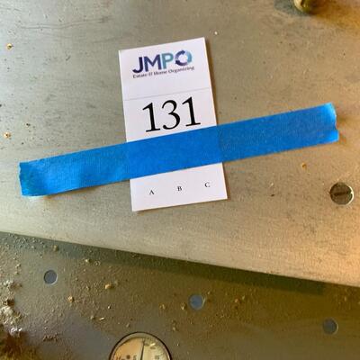 Lot 131: Vibration table