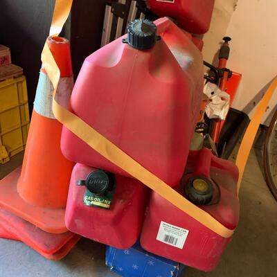 Lot 127:  Automotive accessories and supplies