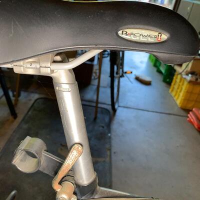 Lot 155: Men's Schwinn Bike