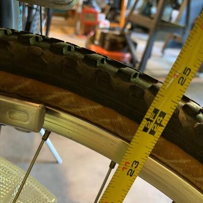 Lot 155: Men's Schwinn Bike