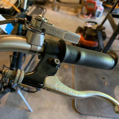 Lot 155: Men's Schwinn Bike