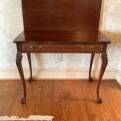 D507 Vintage Mahogany Chippendale Style Flip top Game/ Dining Room Table 