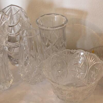 Lot 25 Crystal & Lead Glass Vases & Bowls