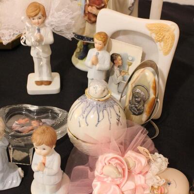 Lot 41 Collectible Porcelain Figurines & More 
