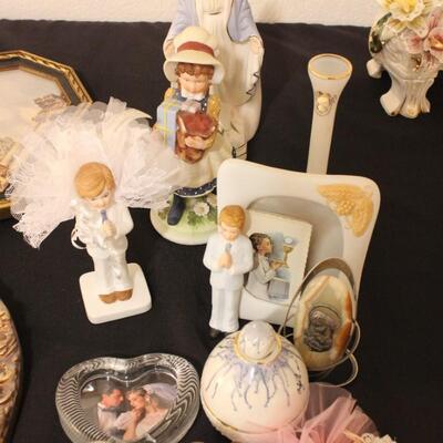 Lot 41 Collectible Porcelain Figurines & More 