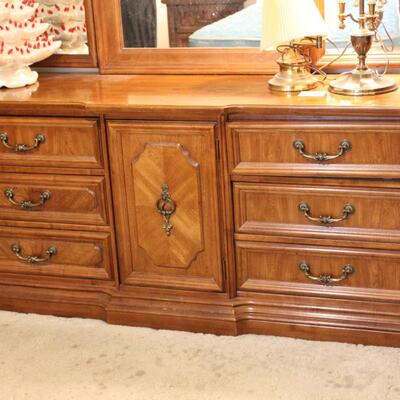 Lot 56 Stanley Furniture Dresser w/ Mirror
