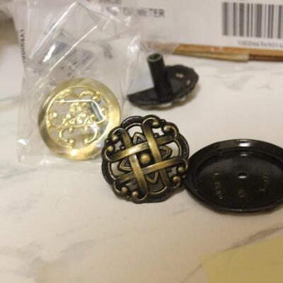 Lot 61 Hardware 