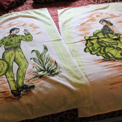 Lot 83 Vintage Italian Souvenir Towels - Man & Lady Green Cactus 