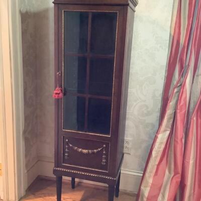 D516 Antique Mahogany French Style Glass Cabinet  