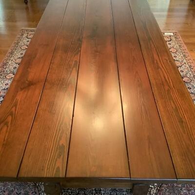 E531 Large 9â€™ Vintage William & Mary Style Dining Room Table 