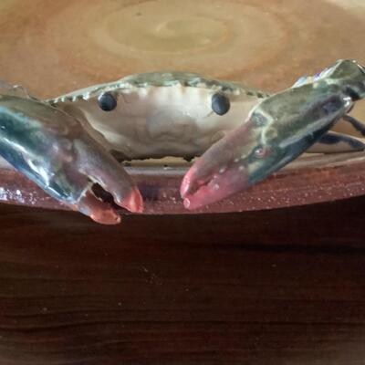 E569 Signed Crab Pottery Plate 