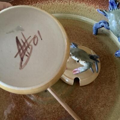 E569 Signed Crab Pottery Plate 