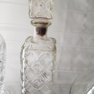 6 vintage decanters