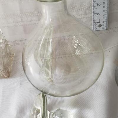 6 vintage decanters