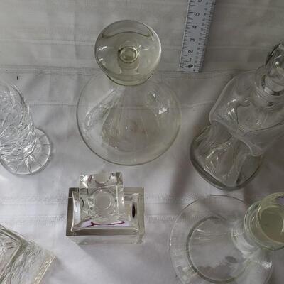 6 vintage decanters