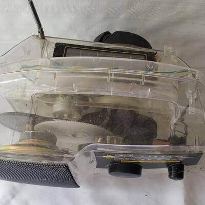 Wind up transparent radio  It works! 