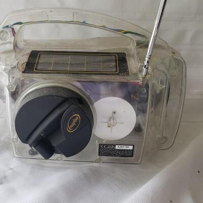 Wind up transparent radio  It works! 