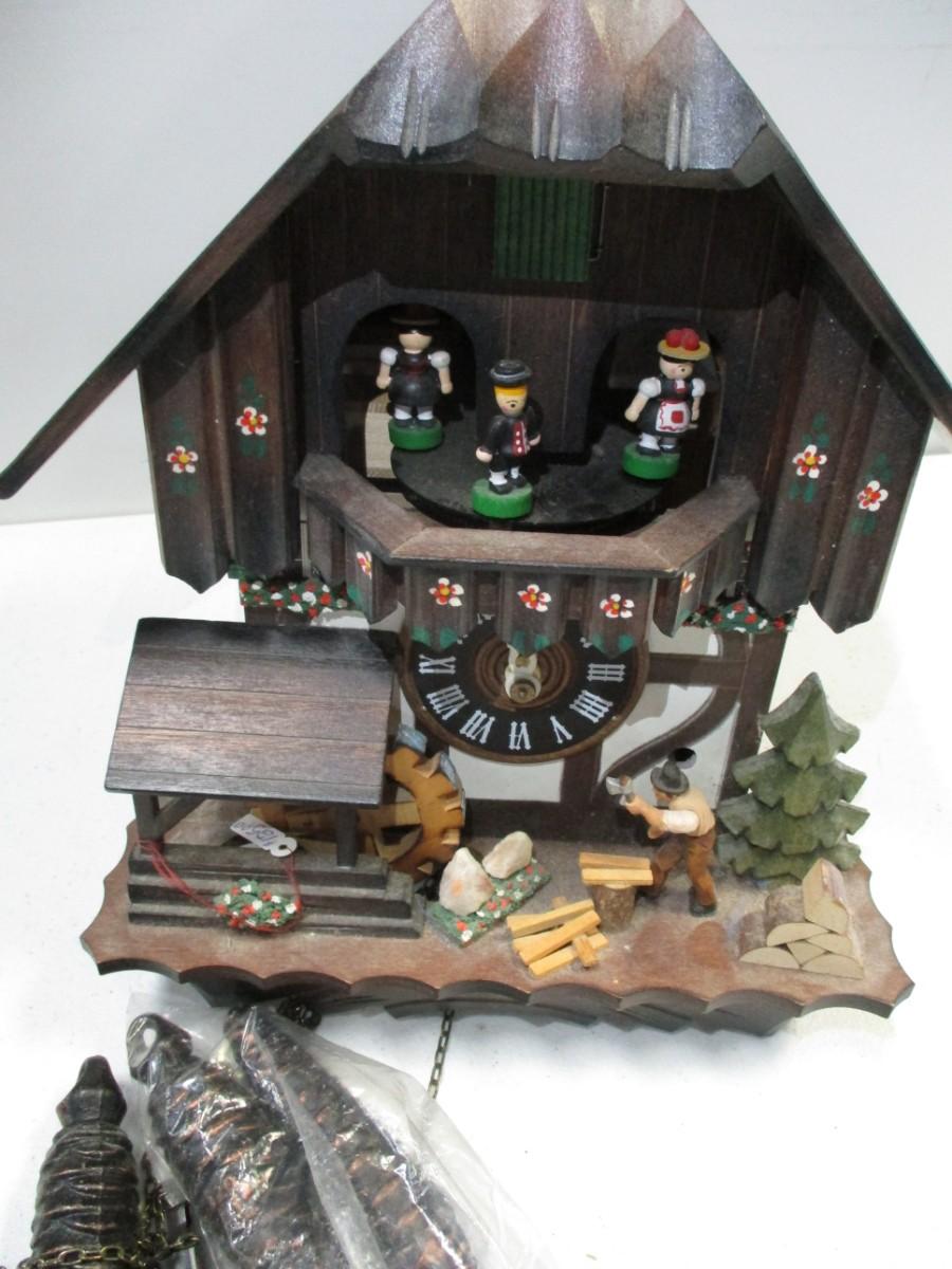 Lot 295 Vintage Cuckoo Clock Bavarian Black Forest Schwarzwaldertal Swiss Musical Movement