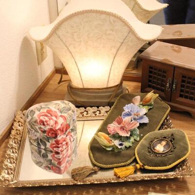 Lot 106 Vanity Accessories