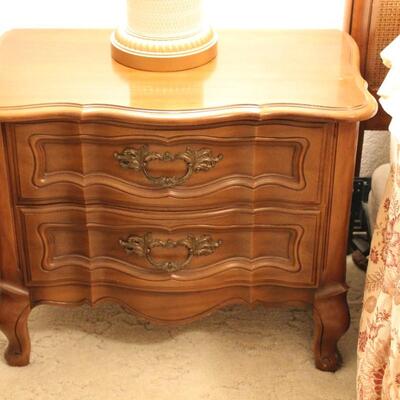 Lot 123 Pair of Nightstands