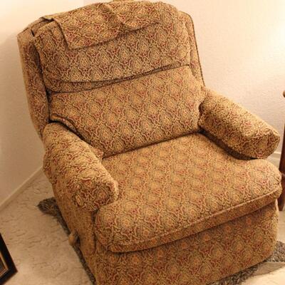 Lot 125 Recliner #2