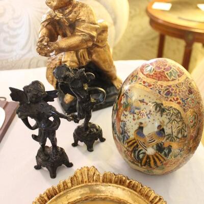 Lot 127 Gold DÃ©cor 
