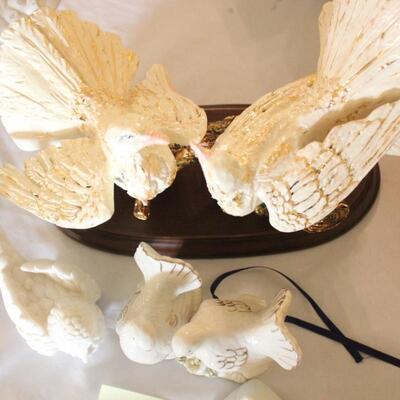 Lot 129 Love Birds DÃ©cor