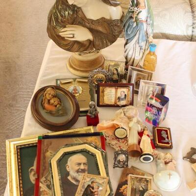 Lot 132 Saint Collectibles 