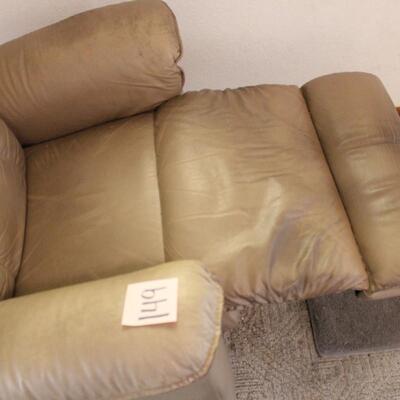 Lot 149 Leather Recliner - Well Loved