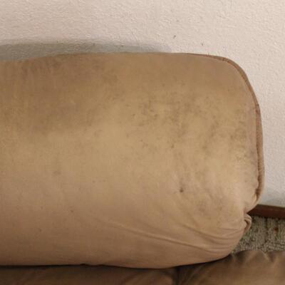 Lot 149 Leather Recliner - Well Loved