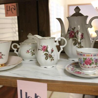 Lot 166 Pink Rose Tea Sets