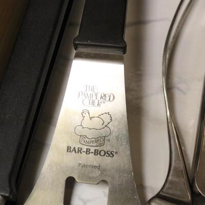 Lot 182 Drawer of Kitchen Utensils - Pampered Chef