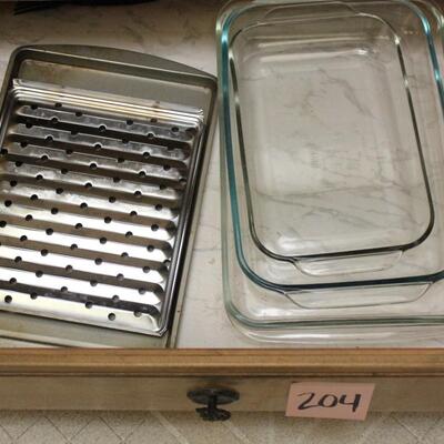 Lot 204 Kitchenware #2