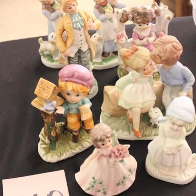 Lot 210 Collectible Porcelain Figurines 