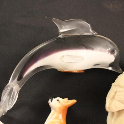 Lot 211 Collectible Animal Figurines 