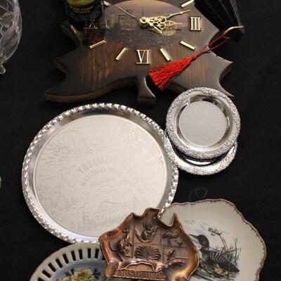 Lot 213 Vintage Traveling Souvenirs 