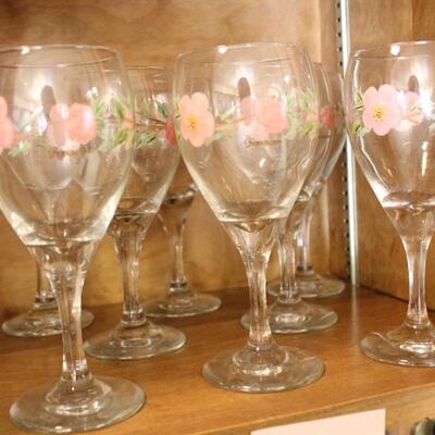 Lot 216 Franciscan Desert Rose Wine Glasses 