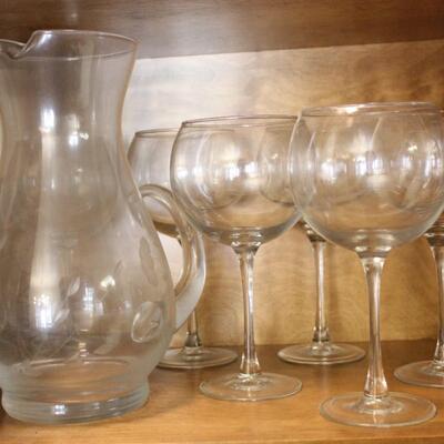 Lot 217 Glasses & Pitcher 