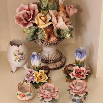 Lot 225 Porcelain/Ceramic Roses - Italy 
