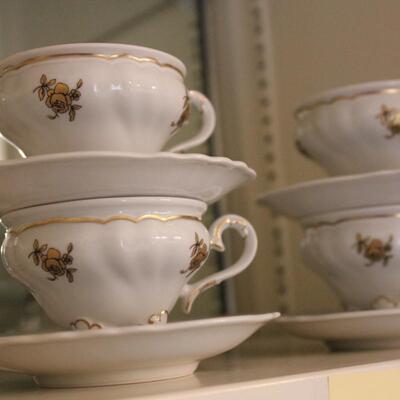 Lot 245 White/Gold Rose Tea Set - Weimar