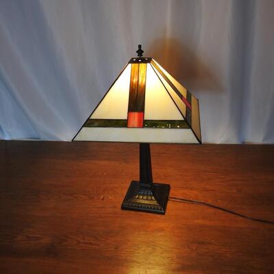 Tiffany Style Table Lamp 