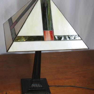 Tiffany Style Table Lamp 